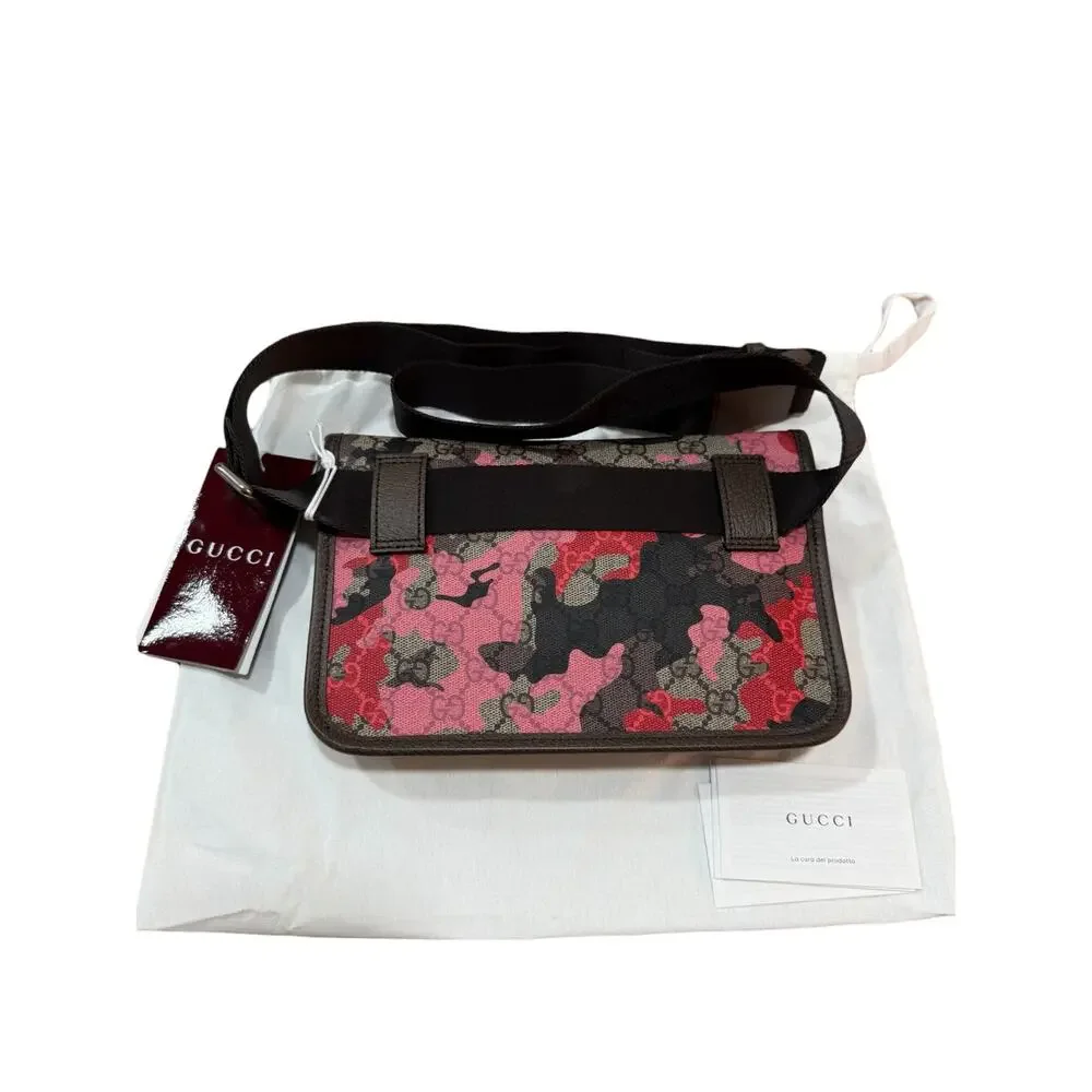 Gucci GG Supreme Camouflage Belt Bag Crossbody Clutch Pink Red Camo 90